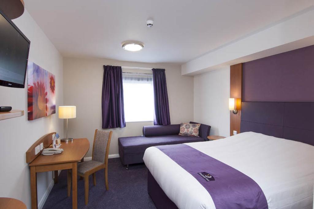 Premier Inn Edinburgh Dalkeith Room photo